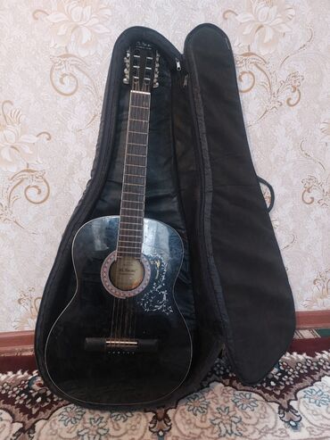 бу гитары: Гитара сатылат Баткенде