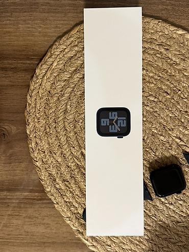 Apple Watch SE (2-ci nəsil) GPS, 44 mm – Qara/Space Gray alüminium