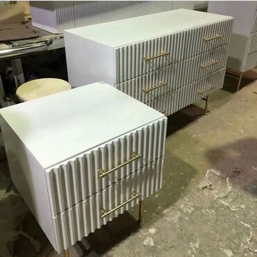 Tumbalar: Məhsul: Zolaqlı fasadlı 2 çekmeceli tumbalar Təsvir: - Minimalist və — 11