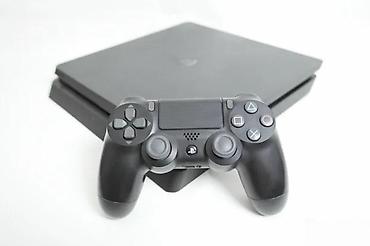 igrice 250: U ponudi Sony Playstation 4. Konzola je SLIM model, odlično očuvana — 10