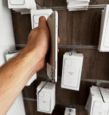 Мобильные телефоны: IPhone 11, 128 ГБ, Белый, Гарантия, С документами, Беспроводная зарядка — 5