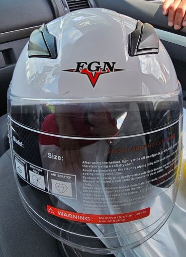 Sportska odeća: Kaciga, Za odrasle, Novo — 7