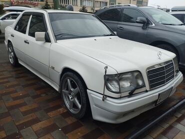 Mercedes-Benz: Mercedes-Benz E-Class: 1993 г., 2.2 л, Механика, Бензин, Седан