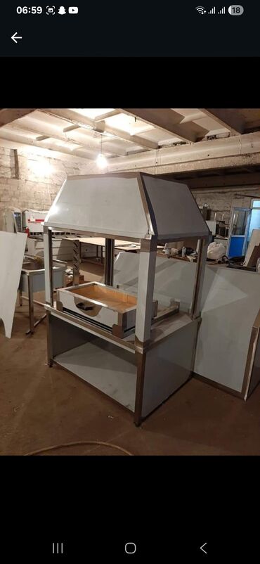 Soyuducu vitrinləri: Məhsul: Peçenye–şirniyyat üçün soyuduculu vitrinlər Təsvir: - — 28