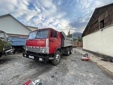 385 55: Самосвал КАМАЗ 6x4. - Тип: трехосный самосвал с задней разгрузкой. - — 1