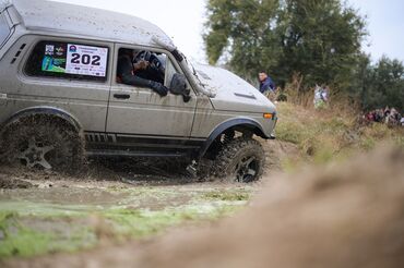 ВАЗ (ЛАДА): ВАЗ (ЛАДА) 4x4 Нива: 1986 г., 2.5 л, Механика, Дизель, Внедорожник