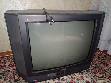 телевизор jvc: Продаю телевизор JVC F series. Полностью рабочий. Год выпуска 1995 И