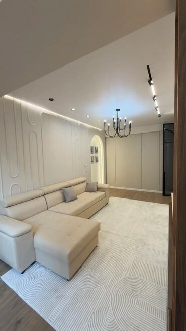 квартира берилет дордой базар: 2 комнаты, 77 м², Евроремонт