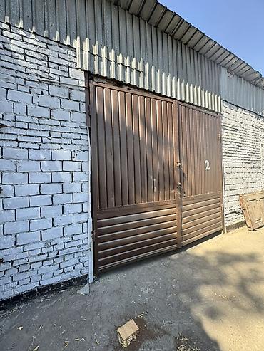 с хранения: 50 м², С юридическим адресом, С парковкой, С высокими потолками — 2