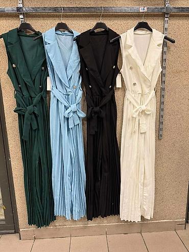 Kombinezoni: 💫New collection💫

⚜️Univerzalna velicina
⚜️Cena 2800 din — 7