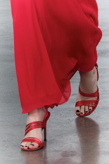 Basanoşka və səndəllər: Zara, Ölçü: 37, rəng - Qırmızı, Yeni -da lalafo.az — 8 Basanoşka və səndəllər: Zara, Ölçü: 37, rəng - Qırmızı, Yeni — 8