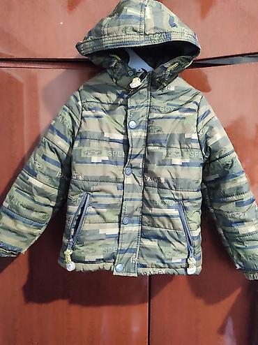 Демисезонные куртки: Куртка Джинсовая Новая,цвет черный слегка с потертостями, 48- — 15