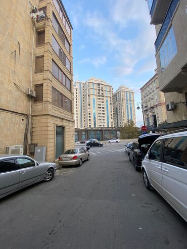 Mağazalar: Yasamal rayonu Dovlet Statistika Komitesinin yani bina prospektin — 7