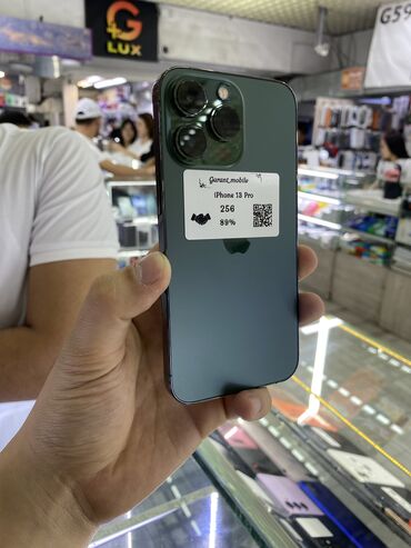 телефон меняю: IPhone 13 Pro, Б/у, 256 ГБ, Зеленый, Защитное стекло, Чехол, Зарядное устройство, В рассрочку, 89 %