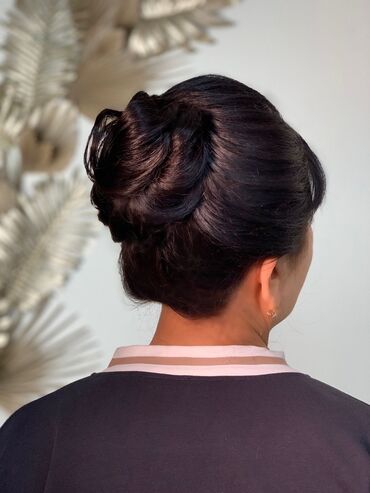 Парикмахеры: Парикмахер, Покраска, Вечерние прически, Выпрямление, С выездом на дом — 3