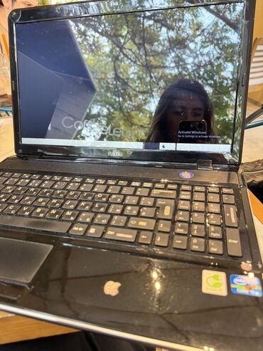 HP: Intel Core i5, 15.6 "
