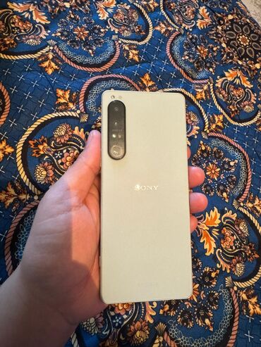 Sony: Sony Xperia 1, цвет - Серебристый — 3