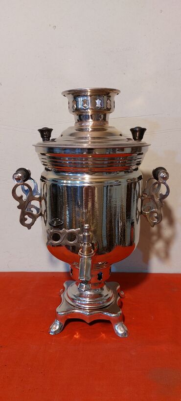 Digər çaydanlar: Klassik samovar dəsti - Material: cilalanmış metal korpus (gümüşü və — 4