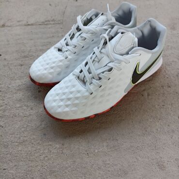 футбольные бутсы купить: Футбольные сороконожки бутсы Nike Tiempo Legend 8 Academy TF 39размер