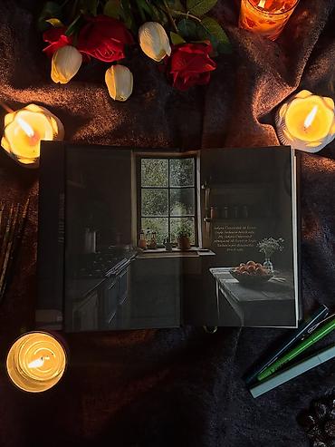 Bədii ədəbiyyat: Məhsul: Kitab – “Üzüm Buğusu: İhanet” Müəllif: Dilan Durmaz Janr — 6