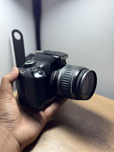 micro cd: Canon EOS 600D с объективом Canon Zoom Lens EF-S 18–55mm. Зеркальная — 3