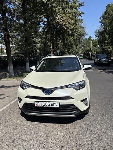 резинка срв: Toyota RAV4: 2018 г., Автомат, Гибрид, Кроссовер — 1