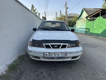 Daewoo: Daewoo Nexia: 2002 г., 1.5 л, Механика, Бензин, Седан