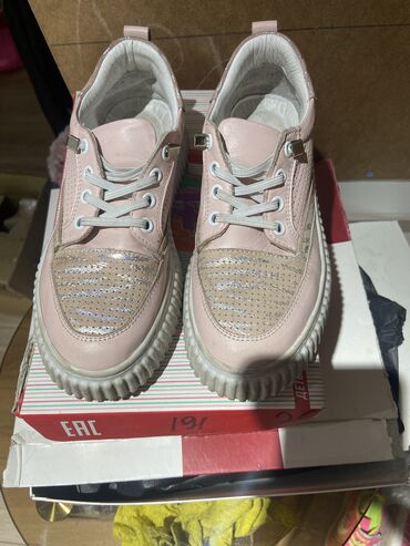 кошелек на пояс женский: Кроссовки розовые кожаные на девочку 34 размера. Состояние очень