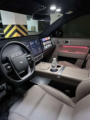 Lixiang: Lixiang L6: 2025 г., 1.5 л, Автомат, Электромобиль, Кроссовер — 15