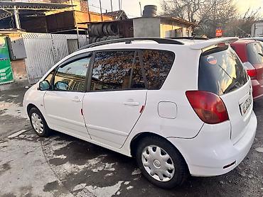 Toyota: Toyota Corolla Verso: 2002 г., 1.6 л, Механика, Газ, Минивэн — 8