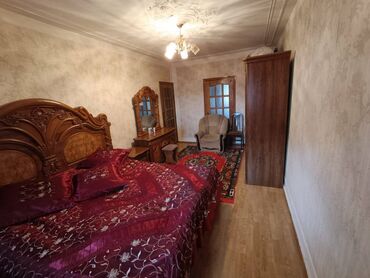 Köhnə tikili: Bakı, Bakıxanov qəs., 3 otaqlı, Köhnə tikili, 85 kv. m — 4