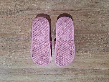 hm majice za devojcice: Nove roze papuče Frouzen br 35 ug 21,5 cm, letnje devojčice Nove — 4