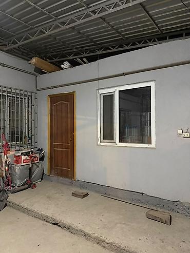 комната сатылат: Сдаю отдельно пристроенную комнату, с отдельным выходом во двор В — 2
