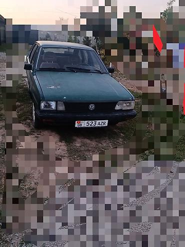 нетта л: Volkswagen Passat: 1983 г., 1.6 л, Механика, Бензин, Хэтчбэк — 4