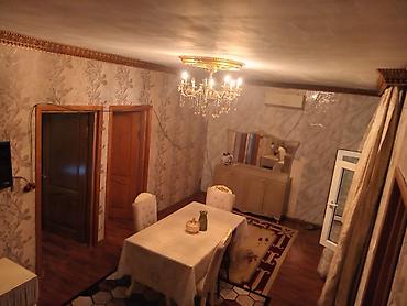 elimlərdə satilan evlər: Tecili Zabrat 1 de qayinin arxasinda kerpic zavoda 5 otaqli orta — 7