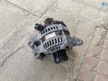 Радиаторы: Original Ford ehtiyat hissəsi Ford fujin dinomasi satiram. Sexsi