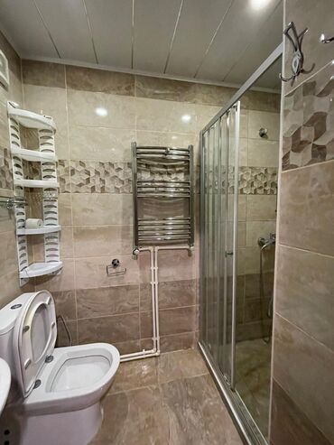 Uzunmüddətli kirayə mənzillər: Xırdalam kristal 1de 14/11ri 3 otaq metbext studio kiraye menzil — 9