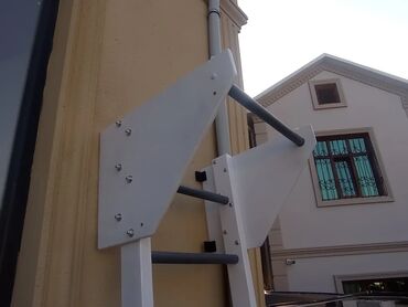 İsveç divarları: Isveç divarı.təzədir.en 60sm,hündürlük 230sm.qiymət 170man.şəhərdaxili — 10