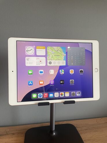 planşet barter: İşlənmiş Apple iPad 8 (2020), 10,2", < 64 GB, Pulsuz çatdırılma