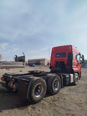 Тягачи: Тягач, Shacman, Без прицепа — 4