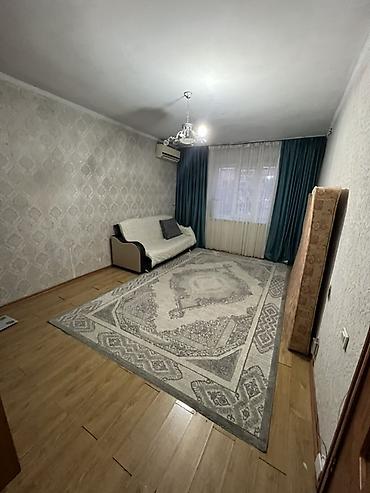 Долгосрочная аренда квартир: 3 комнаты, С мебелью частично — 3