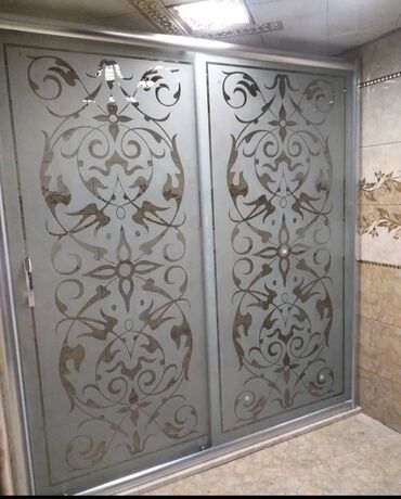 Duş kabinaları, arakəsmələr: Yeni Arakəsmə, Pulsuz çatdırılma — 17