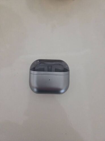 задняя крышка для телефона fly: Ideal veziyyetde Samsung Qulaqcıq Cemi 2 defe istifade olunub Normalda