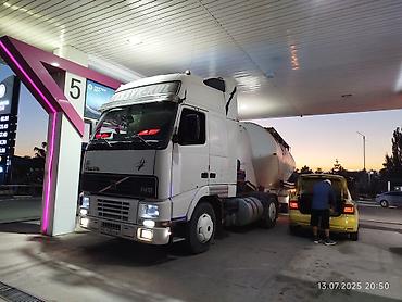 Тягачи: Тягач, Volvo, 2001 г., Без прицепа — 8