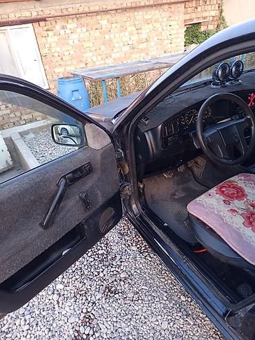 a4 b7: Volkswagen Vento: 1993 г., 2 л, Механика, Бензин, Седан — 5