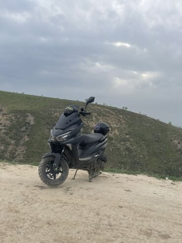 купить автомобиль маз в бишкеке: Макси скутер 150 куб. см, Бензин, Б/у