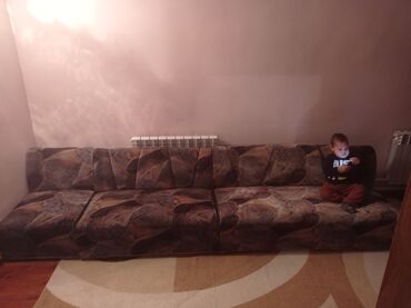 гостиницу комплекс in Кыргызстан | ГОРНИЧНЫЕ: Продаю мягкую мебель три в одном состояние хорошее есть не большой