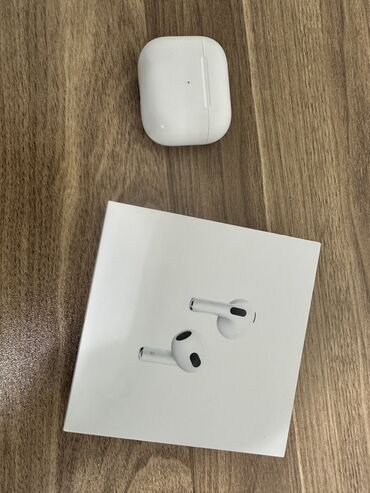 Qulaqlıqlar: Apple AirPods 3. Orginaldır, yeni alınıb, USB istifadə olunmayıb