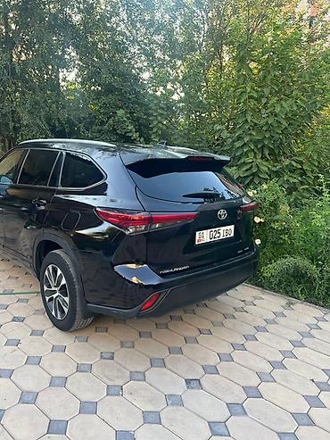 highlander 2017: Toyota Highlander: 2022 г., Бензин — 6