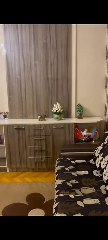 sumqayitda kiraye: Gençlik metrosun yaxınlıqı metroya 3 deyqa piyada 4/2 mertebesi 2 — 4